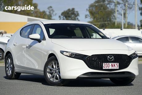 White 2024 Mazda 3 Hatchback G20 Pure