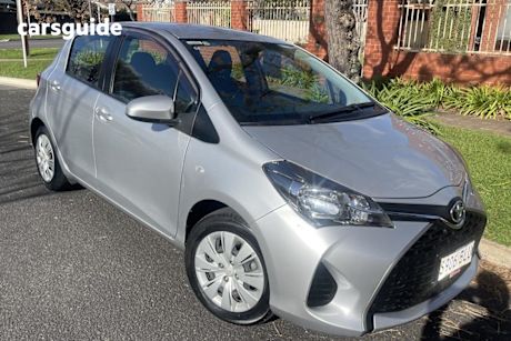 Silver 2016 Toyota Yaris Hatchback Ascent