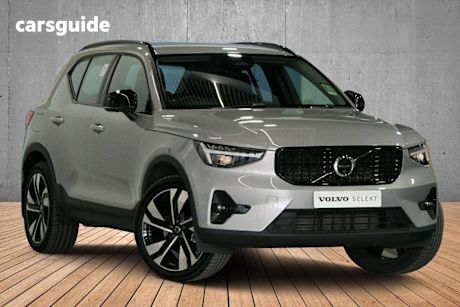 Silver 2024 Volvo XC40 SUV ULTIMATE B4 DARK 4WD