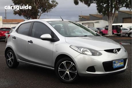 Silver 2009 Mazda 2 Hatchback Maxx