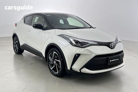 White 2020 Toyota C-HR Wagon Koba (awd)