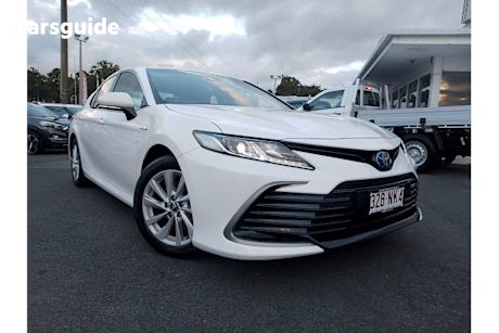 White 2023 Toyota Camry Sedan Ascent