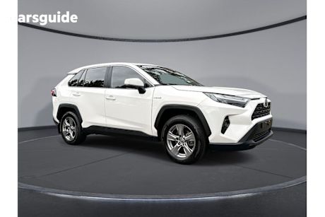 White 2022 Toyota RAV4 Wagon GX 4X4