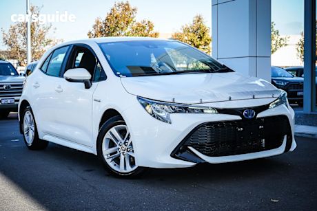 White 2019 Toyota Corolla Hatchback Ascent Sport (hybrid)