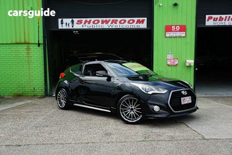 Black 2015 Hyundai Veloster Coupe SR Turbo +