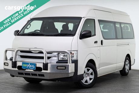 White 2015 Toyota Hiace Bus Commuter