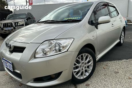 Silver 2009 Toyota Corolla Hatchback Ascent