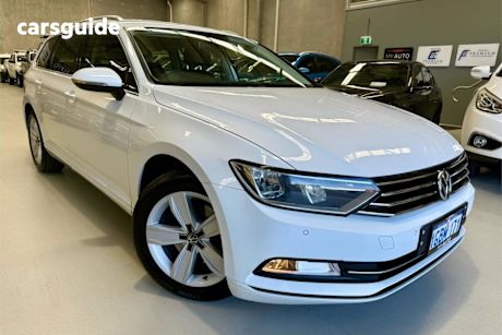 White 2016 Volkswagen Passat Wagon 132 TSI