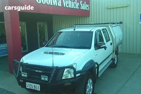 White 2009 Isuzu D-MAX Crew Cab Utility LS-M (4X4)