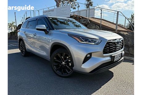 Silver 2021 Toyota Kluger SUV GRANDE 4X4