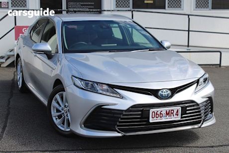 Silver 2022 Toyota Camry Sedan ASCENT F