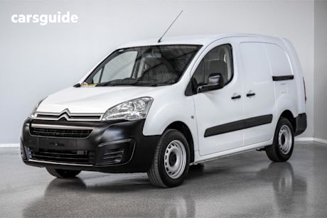White 2018 Citroen Berlingo Van XL Confort HDI