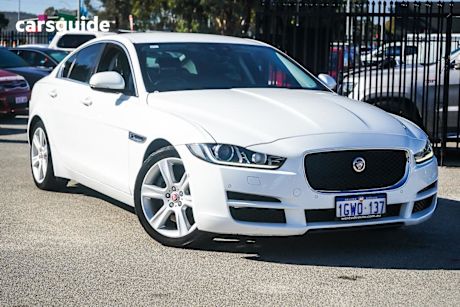 White 2015 Jaguar XE Sedan 20D Prestige