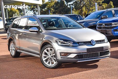 Silver 2018 Volkswagen Golf Wagon Alltrack 132 TSI Premium