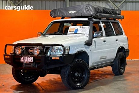White 2009 Nissan Patrol Wagon DX (4X4)
