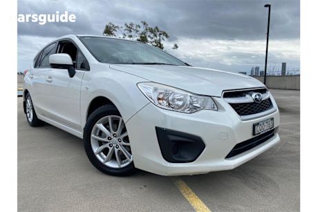 White 2013 Subaru Impreza Hatchback 2.0I (awd)