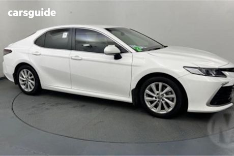 White 2021 Toyota Camry Sedan Ascent + SAT NAV