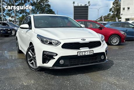 White 2019 Kia Cerato Hatchback Sport+ Safety Pack