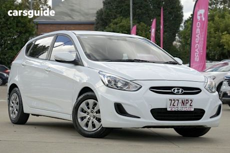 White 2016 Hyundai Accent Hatchback Active