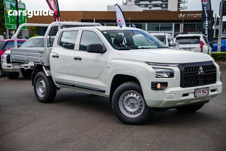 White 2025 Mitsubishi Triton Double Cab Chassis GLX (4X4)