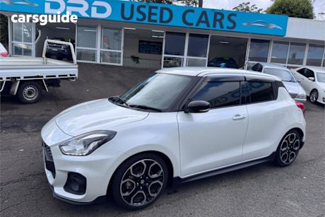 White 2018 Suzuki Swift Hatchback Sport
