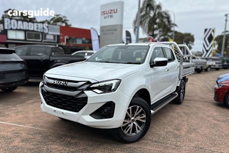 White 2024 Isuzu D-MAX Crew Cab Chassis LS-U (4X4)