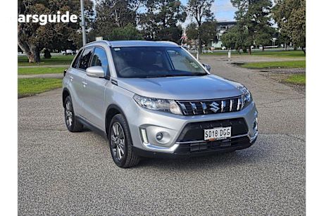 Silver 2024 Suzuki Vitara Wagon Turbo