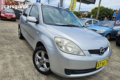 Silver 2006 Mazda 2 Hatchback Neo