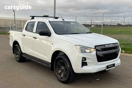 White 2021 Isuzu D-MAX Crew Cab Utility SX (4X4)