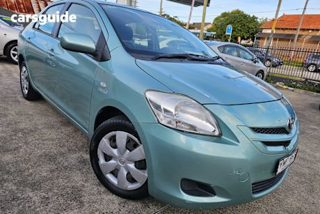 Green 2008 Toyota Yaris Sedan YRS