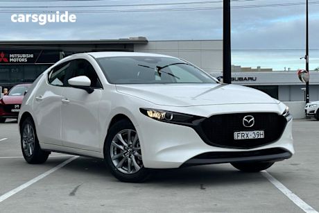 White 2025 Mazda 3 Hatchback G20 Pure