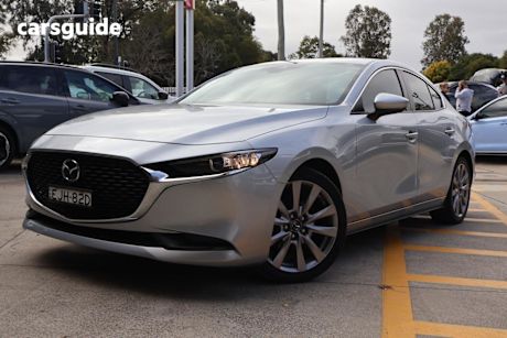 White 2020 Mazda 3 Sedan G25 Evolve