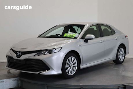 Silver 2021 Toyota Camry Sedan ASCENT F