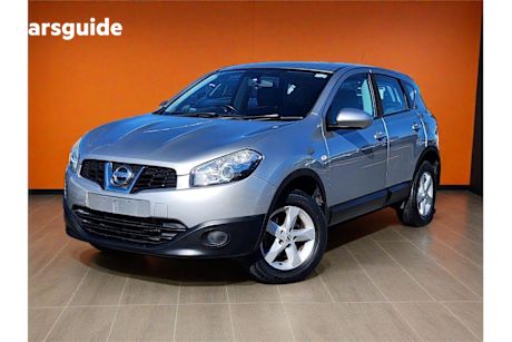 Silver 2012 Nissan Dualis Hatch ST F