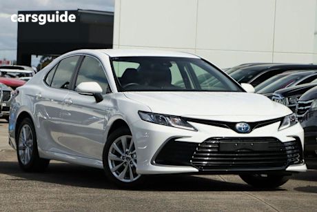 White 2024 Toyota Camry Sedan ASCENT F