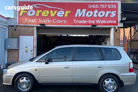 Beige 2003 Honda Odyssey Wagon (7 Seat)