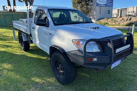 White 2005 Toyota Hilux Cab Chassis SR (4X4)