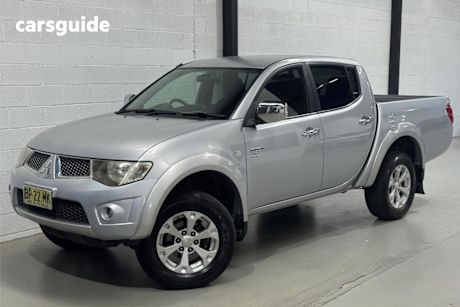 Silver 2010 Mitsubishi Triton Double Cab Utility GLX-R (4X4)