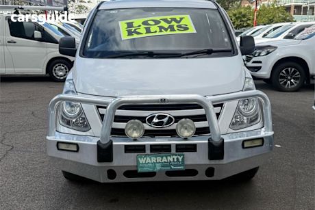 White 2017 Hyundai Iload Crew Van Crew 6S Twin Swing