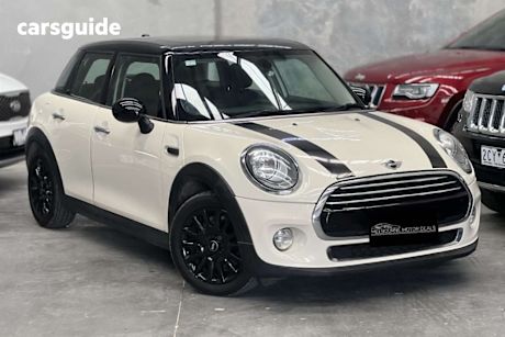 Cream 2015 Mini Cooper Hatchback S 5D Hatch