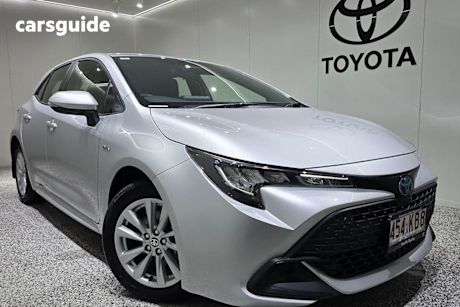 Silver 2024 Toyota Corolla Hatch ASCENT SPORT HYBRID F