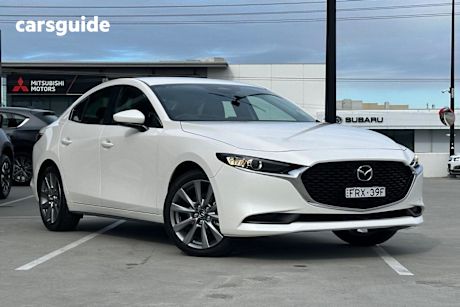 White 2025 Mazda 3 Sedan G20 Evolve