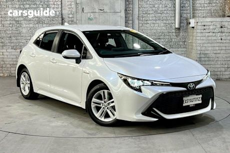 White 2021 Toyota Corolla Hatchback Ascent Sport Hybrid