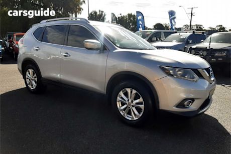 Silver 2015 Nissan X-Trail Wagon ST-L (fwd)