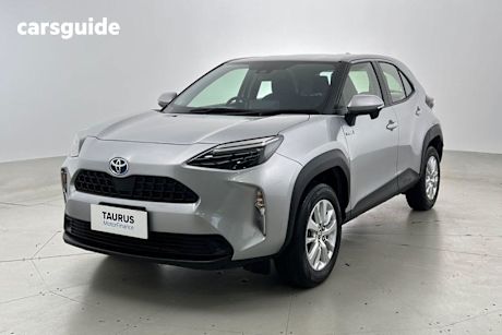 Silver 2022 Toyota Yaris Cross Wagon GX Hybrid (awd)