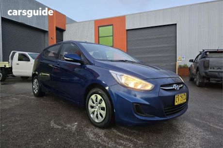 Blue 2017 Hyundai Accent Hatchback Active