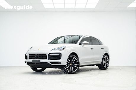 Grey 2022 Porsche Cayenne SUV 4X4