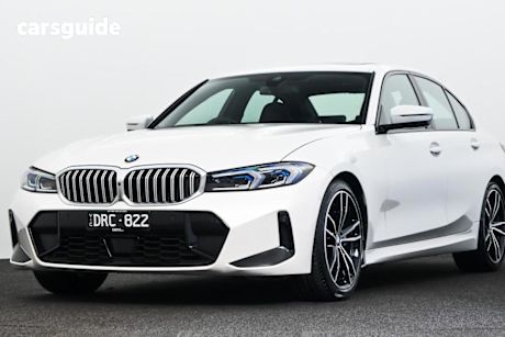 White 2023 BMW 330i Sedan M Sport