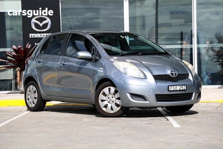 Silver 2010 Toyota Yaris Hatchback YRS