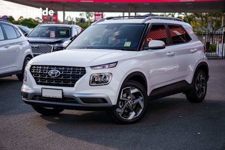 White 2022 Hyundai Venue Wagon Active